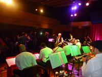 Orquesta Huambaly deslumbra en su  reencuentro con los escenarios