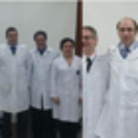 Dr. Eduardo Fernández y Dr. Javier Martín son PhD en Ciencias Odontológicas