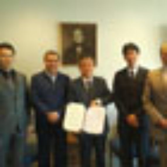 Facultad de Odontología firmó convenio con U. de Okayama