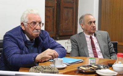 Para el Decano Manuel Amaya, en tanto, la sociabilización del proyecto con profesionales de la categoría de Miguel Lawner y Hugo Gaggero representa el "cierre simbólico de un ciclo".