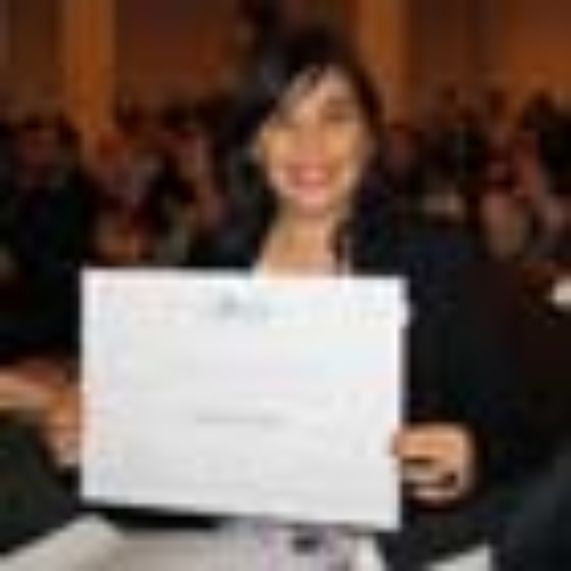 Dra. Paola Llanos es Mejor Docente de Pregrado 2017