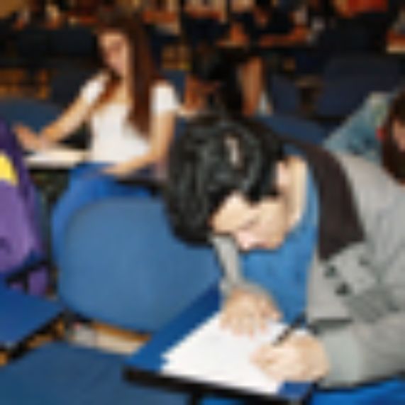 Estudiantes FOUCh rinden Examen Nacional de Odontología