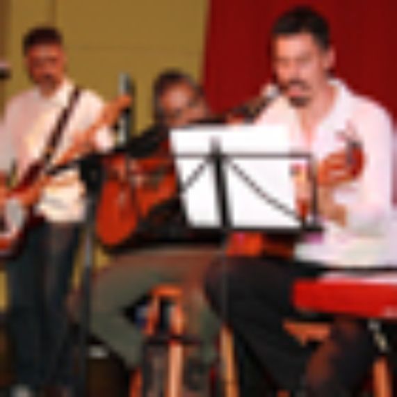 Concierto de Ismael Oddó y la Shoclo¿s Band:Un viaje de música, voz y biografía